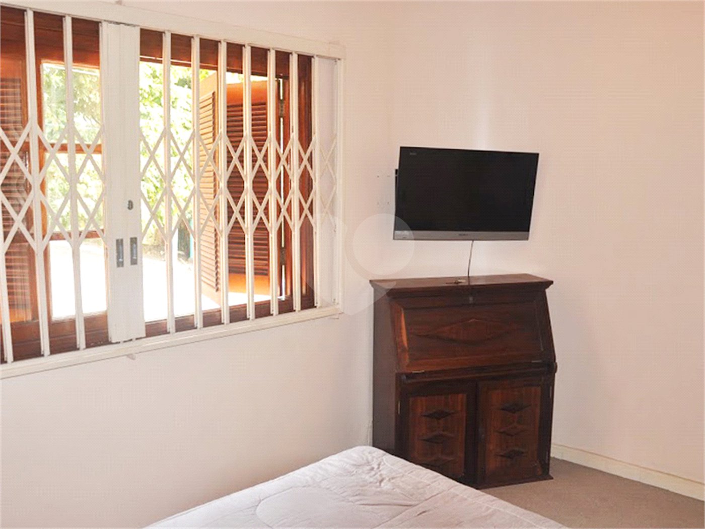 Sobrado à venda com 4 quartos, sendo 2 suítes,  em Alto da Boa Vista, São Paulo, SP
