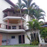 Casa à venda com 4 quartos, sendo 3 suítes, no condomínio Arujá 5, Arujá - SP