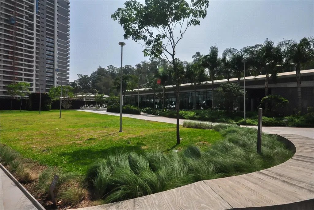 Apartamento à venda com 3 suítes, em Jardim Fonte do Morumbi, São Paulo, SP