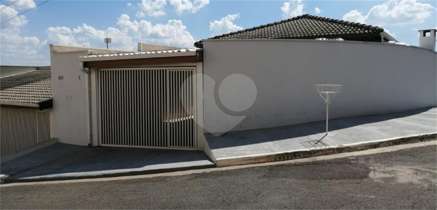 Casa à venda com 4 quartos em João XXIII, Vinhedo, SP
