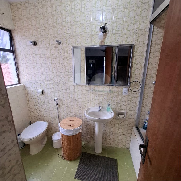 Sobrado à venda com 4 quartos, sendo 2 suítes, em Interlagos, São Paulo, SP