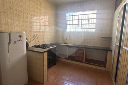 Casa Térrea à venda com 3 quartos em Campos Elíseos, Ribeirão Preto, SP