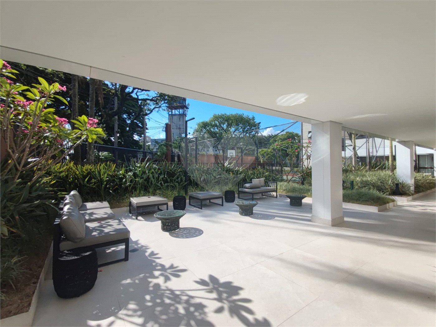 Apartamento à venda com 4 suítes em Jardim Leonor, São Paulo, SP