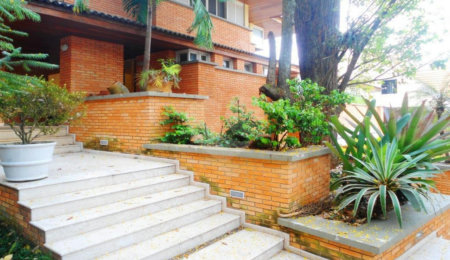 Sobrado à venda com 4 suítes em Jardim Cordeiro, São Paulo, SP