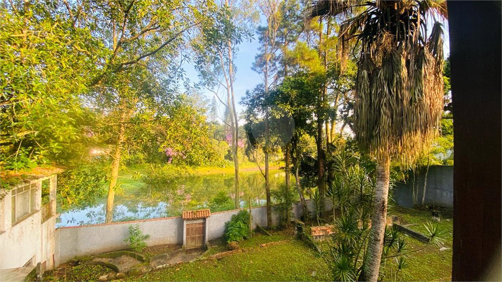 Casa à venda com 3 suítes em Dos Finco, São Bernardo do Campo, SP