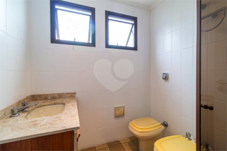 Duplex à venda com 4 quartos, sendo 3 suítes, em Campo Belo, São Paulo, SP