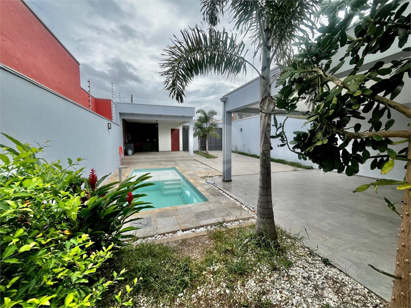 Casa à venda com 2 quartos, sendo 1 suíte,  em Vila Barth, Itapetininga, SP