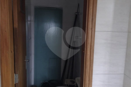 Apartamento no Edificio Jatiúca á venda.