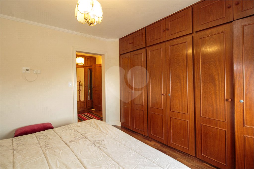 Apartamento à venda com 4 quartos, sendo 1 suíte, em Alto da Boa Vista, São Paulo, SP