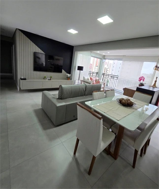Apartamento à venda com 3 quartos, sendo 1 suíte, em Vila Suzana, São Paulo, SP