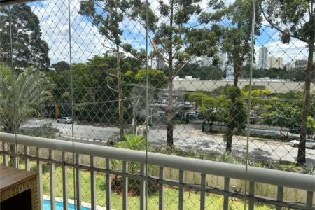 Apartamento à venda com 3 suítes em Jardim Marajoara, São Paulo, SP