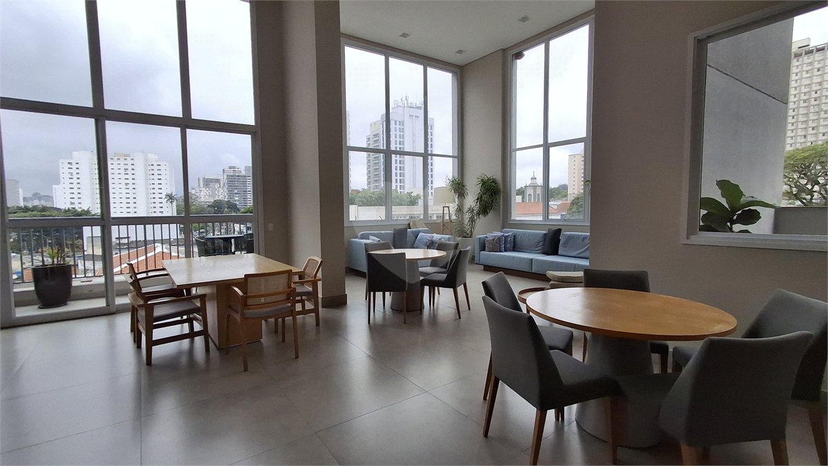 Apartamento para alugar com 2 quartos, sendo 1 suíte, em Alto da Boa Vista, São Paulo, SP