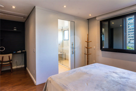 Apartamento à venda com 3 suítes em Granja Julieta, São Paulo, SP