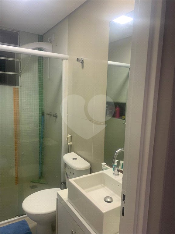 Apartamento à venda com 2 quartos em Jardim Itamarati, Poá, SP