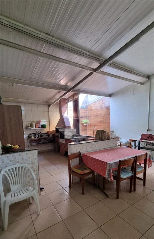 Sobrado à venda com 4 quartos, sendo 3 suítes,  em Parque Ortolândia, Hortolândia, SP