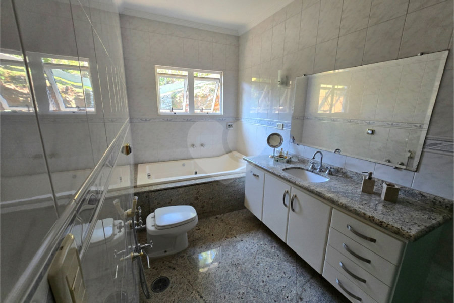 Casa à venda com 4 suítes no condomínio Associação Reserva das Hortênsias, Mairiporã - SP