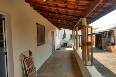 Casa à venda com 4 quartos, sendo 1 suíte, em Jardim Bela Vista, Itapetininga, SP