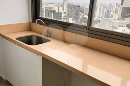 Apartamento para alugar com 4 quartos, sendo 3 suítes, em Pinheiros, São Paulo, SP