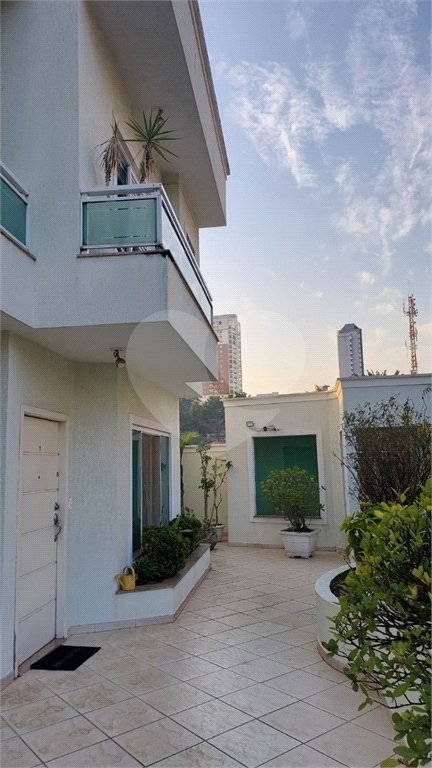 Casa à venda com 3 suítes no condomínio Itapuã XI, São Paulo - SP