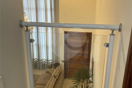 Casa em Condomínio - Jardim Residencial Alto de Itaici!