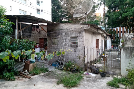Terreno à venda com 3 quartos, sendo 1 suíte, em Real Parque, São Paulo, SP