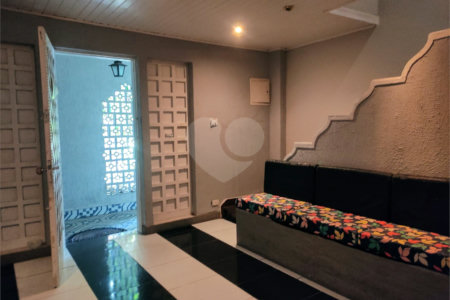 Sobrado à venda com 3 quartos, sendo 1 suíte, em Vila Pompéia, São Paulo, SP