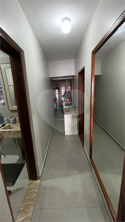 Sobrado à venda com 3 quartos em Jardim Laila, Embu das Artes, SP