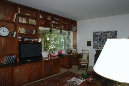 Casa à venda com 4 quartos, sendo 1 suíte, em Brooklin Velho, São Paulo, SP