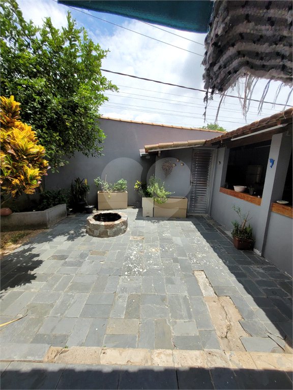 Casa Térrea à venda com 4 quartos, sendo 1 suíte,  em Vila Nova Socorro, Mogi das Cruzes, SP