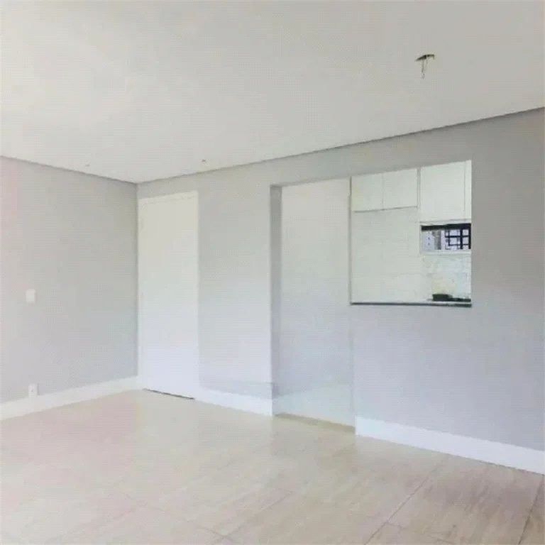 Apartamento à venda com 3 quartos, sendo 1 suíte, em Cidade São Francisco, São Paulo, SP