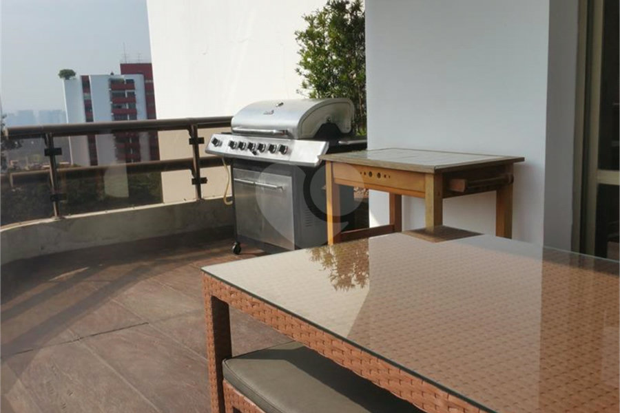 Apartamento à venda ou para alugar com 4 suítes em Morumbi, São Paulo, SP