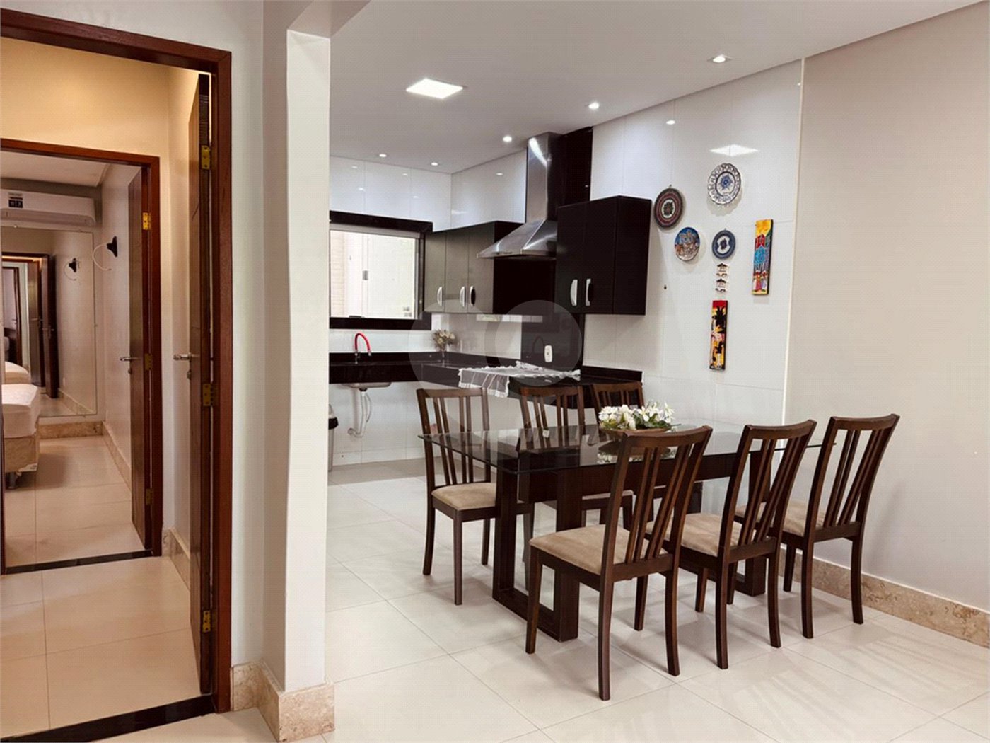 Apartamento para alugar com 1 suíte em Taperapuan, Porto Seguro, BA