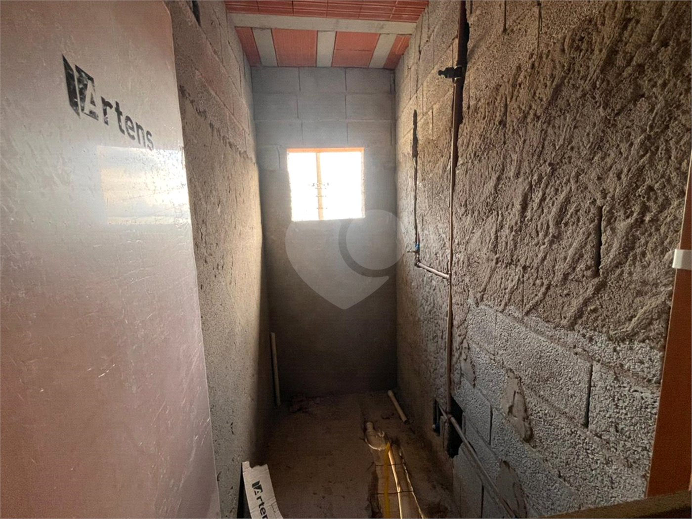 Casa à venda com 3 quartos, sendo 2 suítes, em Vila Suissa, Mogi das Cruzes, SP