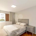 Apartamento à venda com 3 quartos, sendo 1 suíte,  em Moema, São Paulo, SP