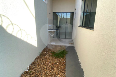 Casa à venda com 2 quartos, sendo 1 suíte, em Ipê, Três Lagoas, MS