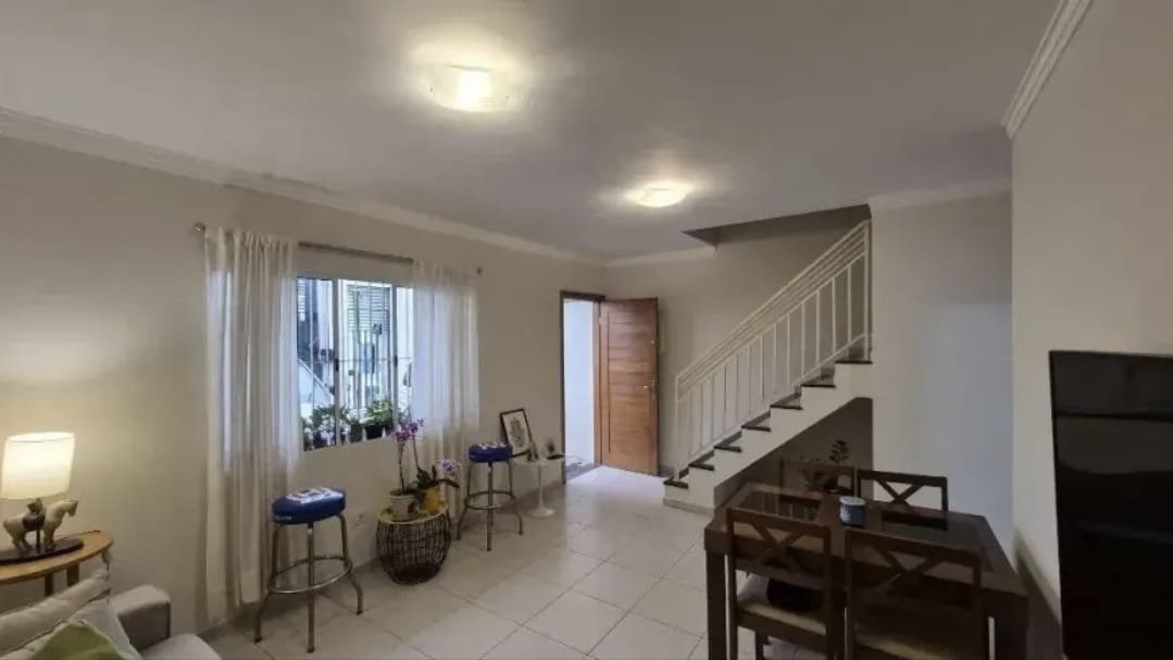 Casa à venda com 2 suítes em Jardim Monte Alegre, São Paulo, SP