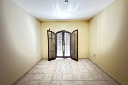 Sobrado à venda com 3 quartos, sendo 1 suíte, em Parque Suzano, Suzano, SP