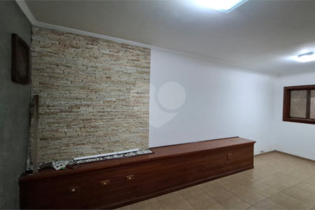 Casa à venda com 2 suítes no condomínio Village Palmas, São Paulo - SP
