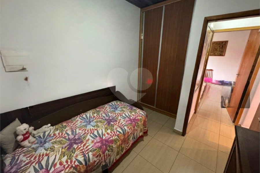Sobrado à venda com 4 quartos, sendo 1 suíte, em Vila Gustavo, São Paulo, SP