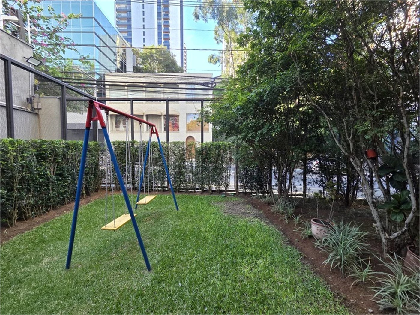 Apartamento à venda com 2 quartos, sendo 1 suíte, em Pinheiros, São Paulo, SP
