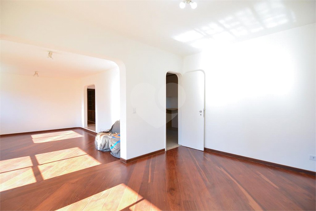 Apartamento à venda com 4 quartos, sendo 2 suítes,  em Brooklin Paulista, São Paulo, SP