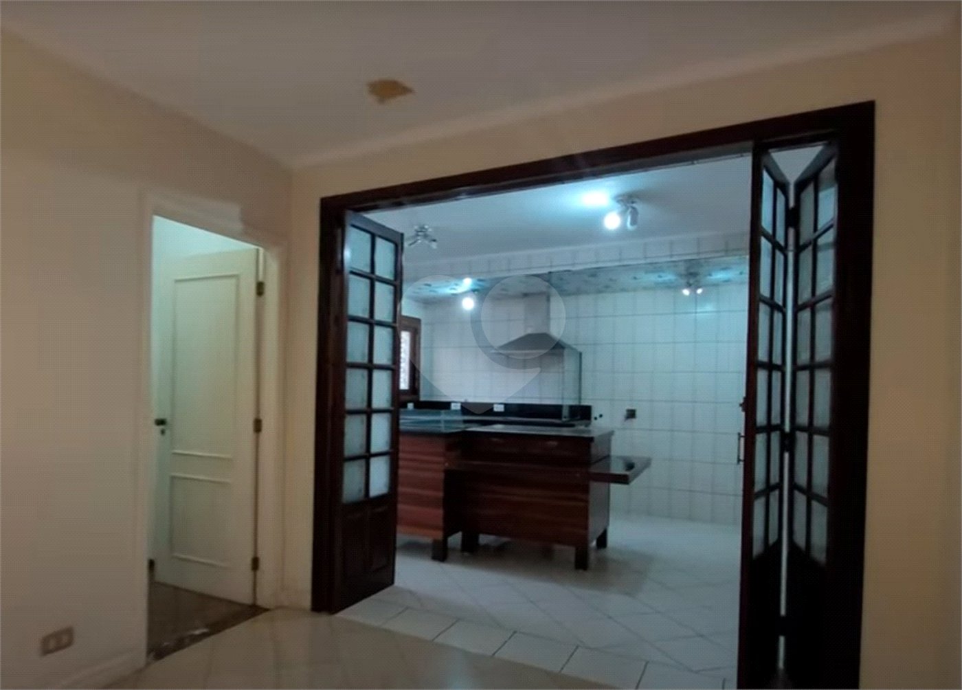 Sobrado à venda ou para alugar com 5 suítes em Tremembé, São Paulo, SP