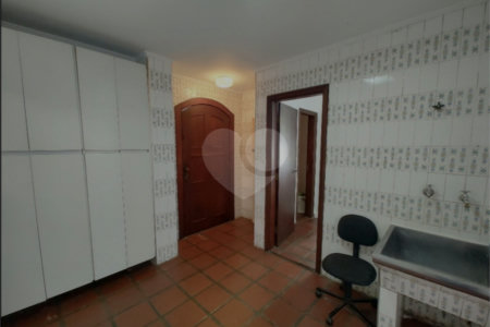Sobrado para alugar com 3 quartos em Chácara Santo Antônio (zona Sul), São Paulo, SP