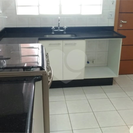 Casa à venda ou para alugar com 2 quartos, sendo 1 suíte, em Jardim do Lago, Atibaia, SP