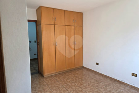 Casa à venda com 3 quartos, sendo 2 suítes, em Vila Helena, Atibaia, SP