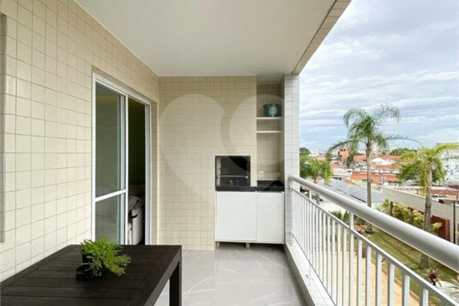 Apartamento à venda com 3 quartos, sendo 1 suíte,  em Vila Paiva, São Paulo, SP