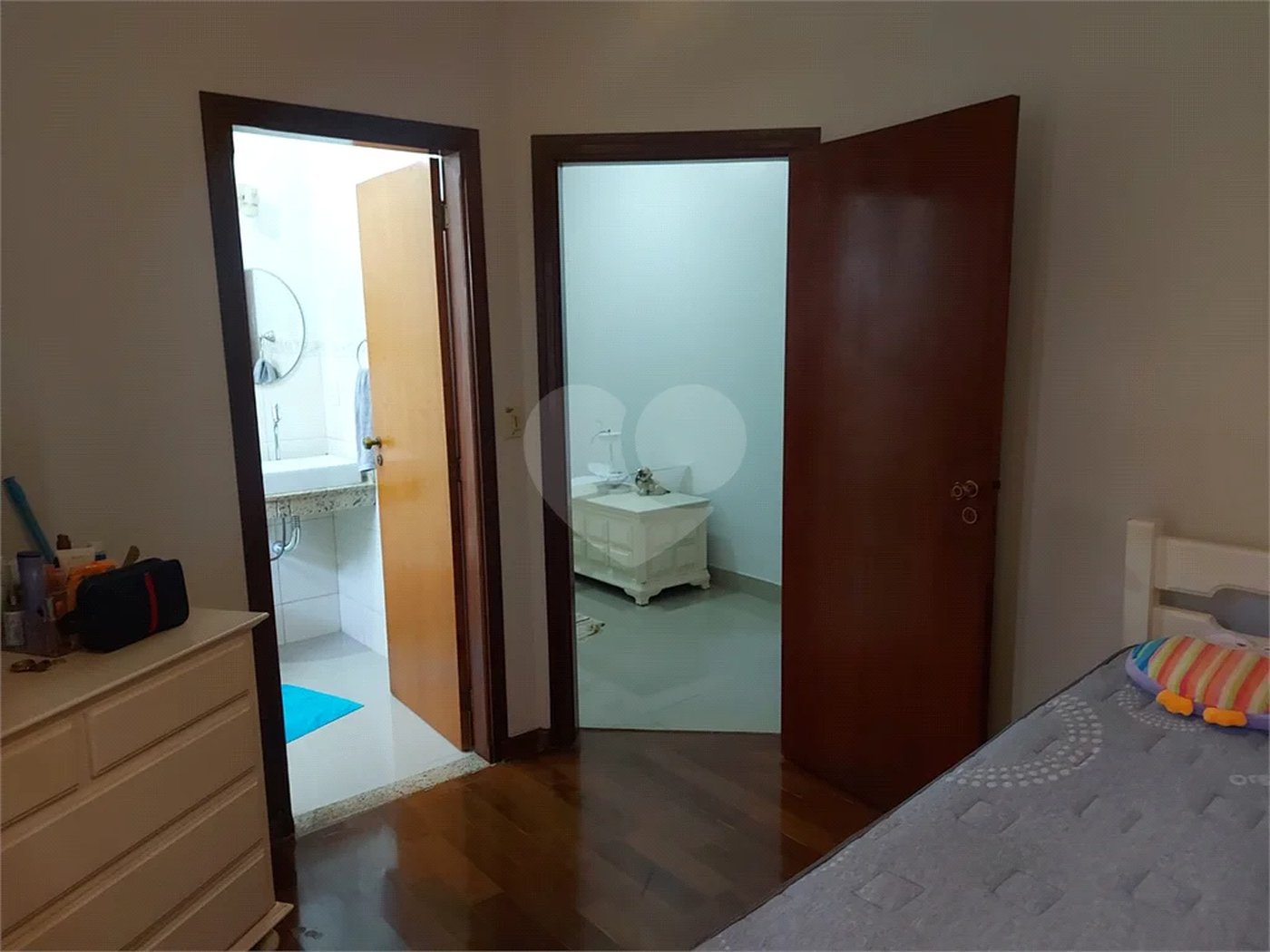 Casa à venda com 4 quartos, sendo 3 suítes, no Centro, Vinhedo, SP