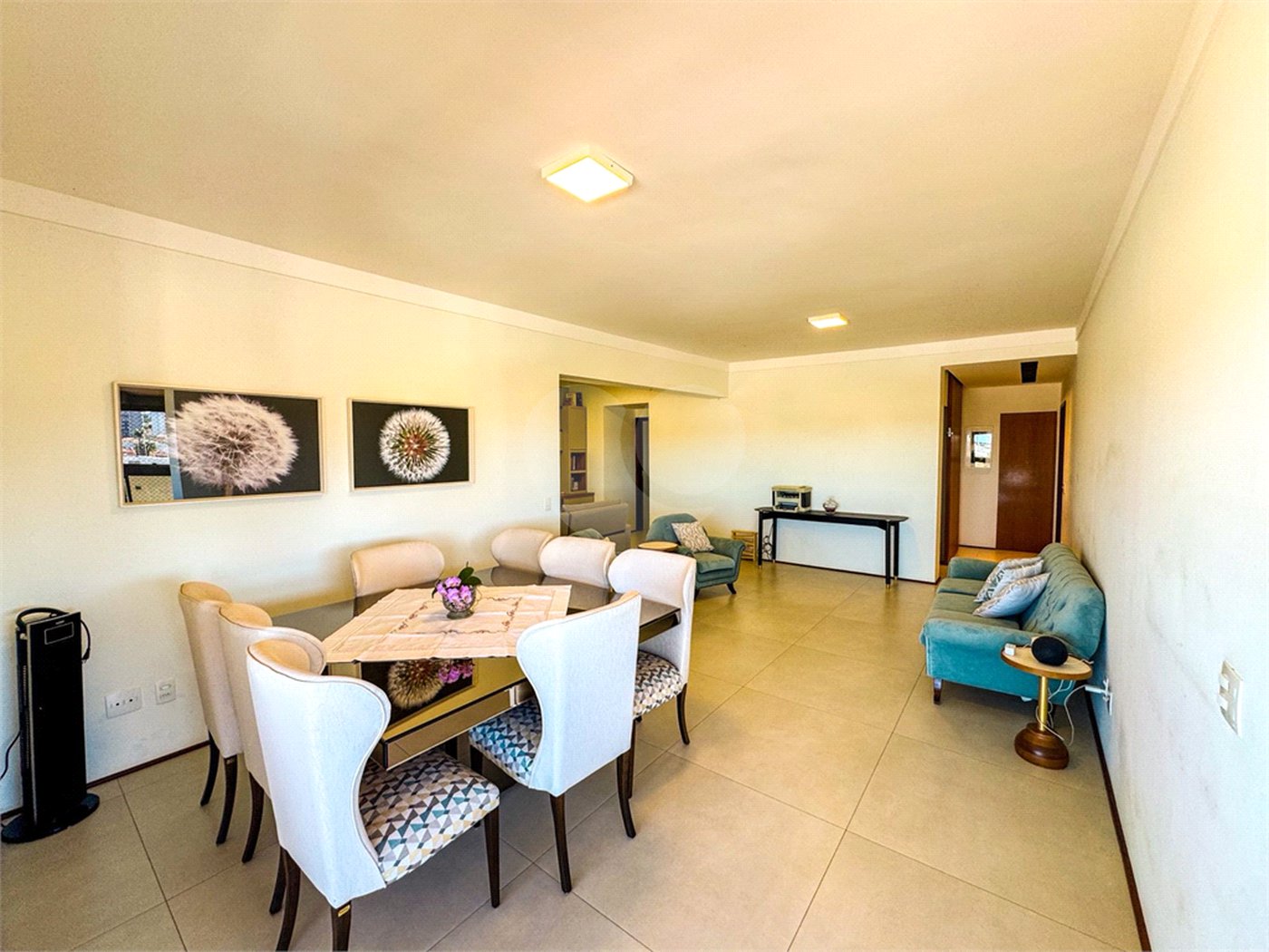 Apartamento à Venda no Centro de São Carlos - com 3 Suítes.
