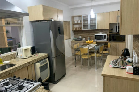 Casa à venda com 3 suítes no condomínio Residencial Villa dos Inglezes, Sorocaba - SP