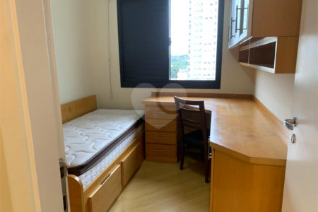 Apartamento para alugar com 3 quartos, sendo 1 suíte,  em Vila Hamburguesa, São Paulo, SP